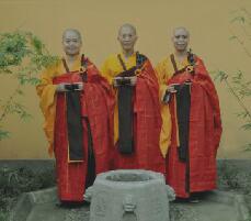 佛教史上第一位比丘尼是谁